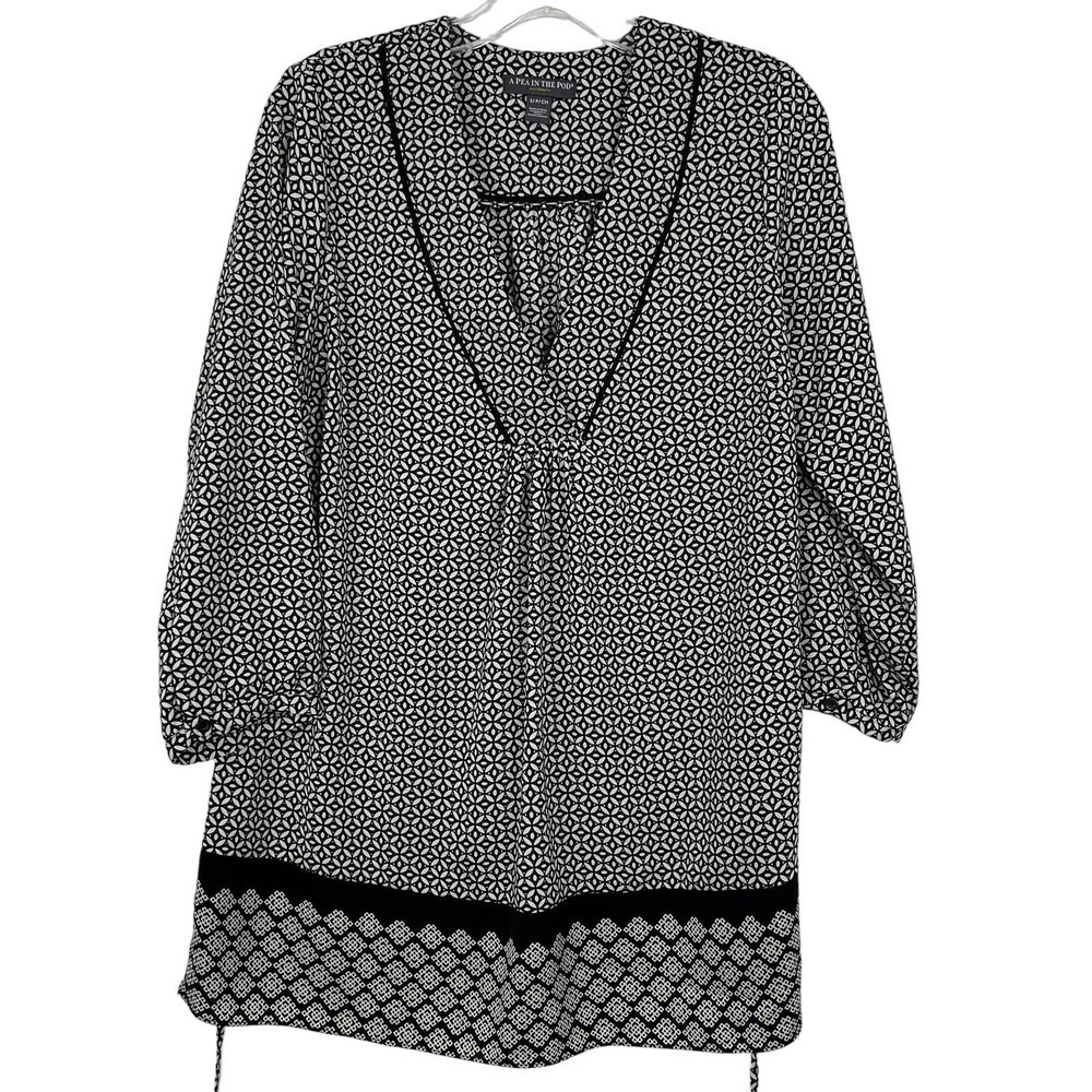 A Pea In The Pod Women's Maternity Black/White Pattern Print Blouse Size S